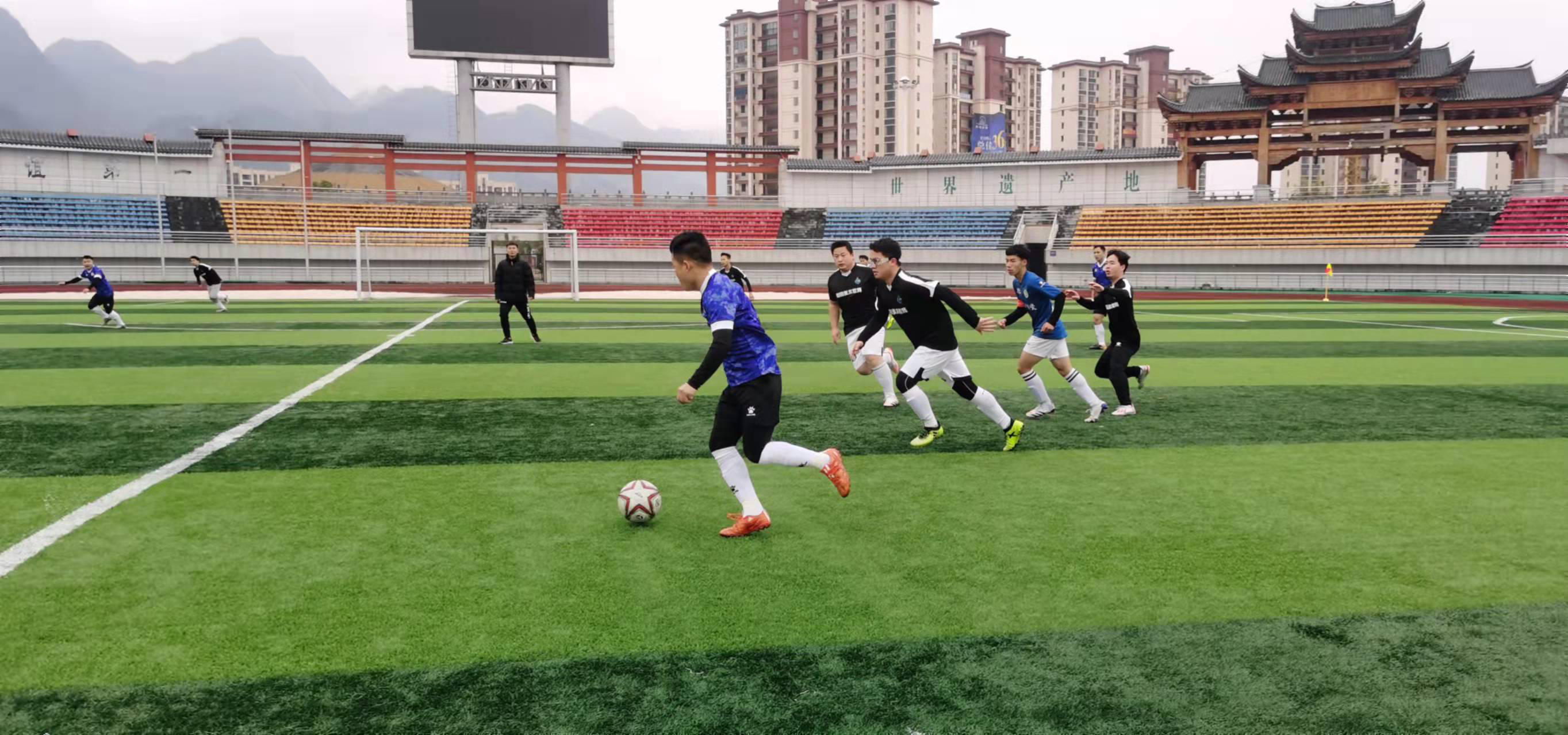 在主场成功 在主场成功